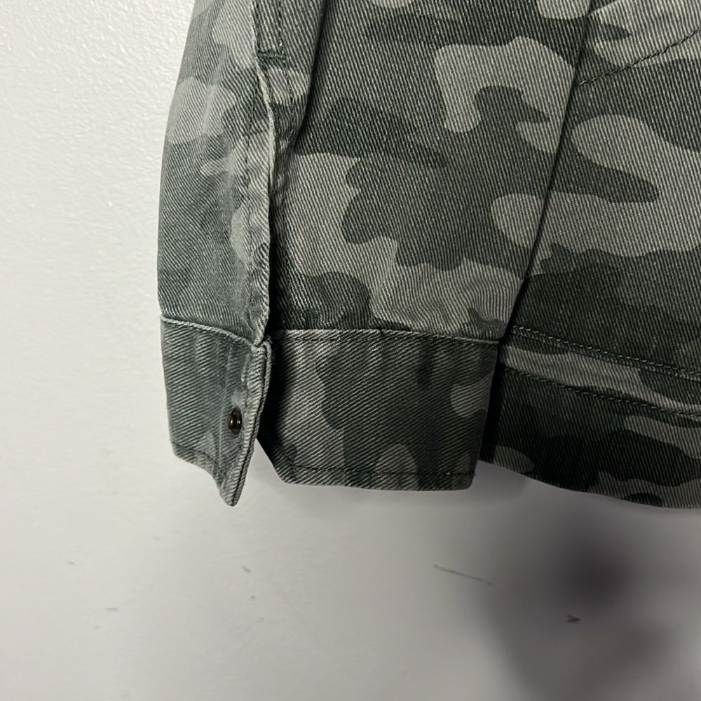 Universal Thread size small like new jacket camo - Picture 8 of 9